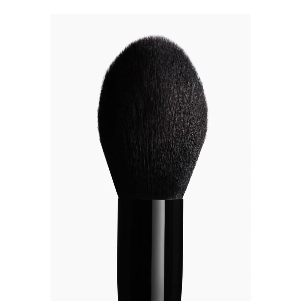 CHANEL Powder Brush-N*106